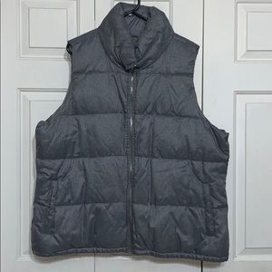 Old Navy Puffer Vest NWOT